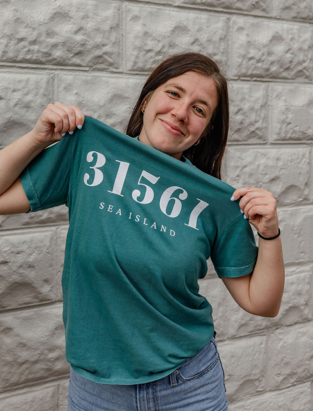 SEA ISLAND 31561 | Premium Signature Tee (Pre-sale)